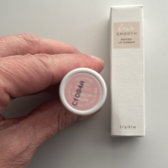 Ever Skin Care Other - Ever Skincare Smooth Peptide Lip Therapy
